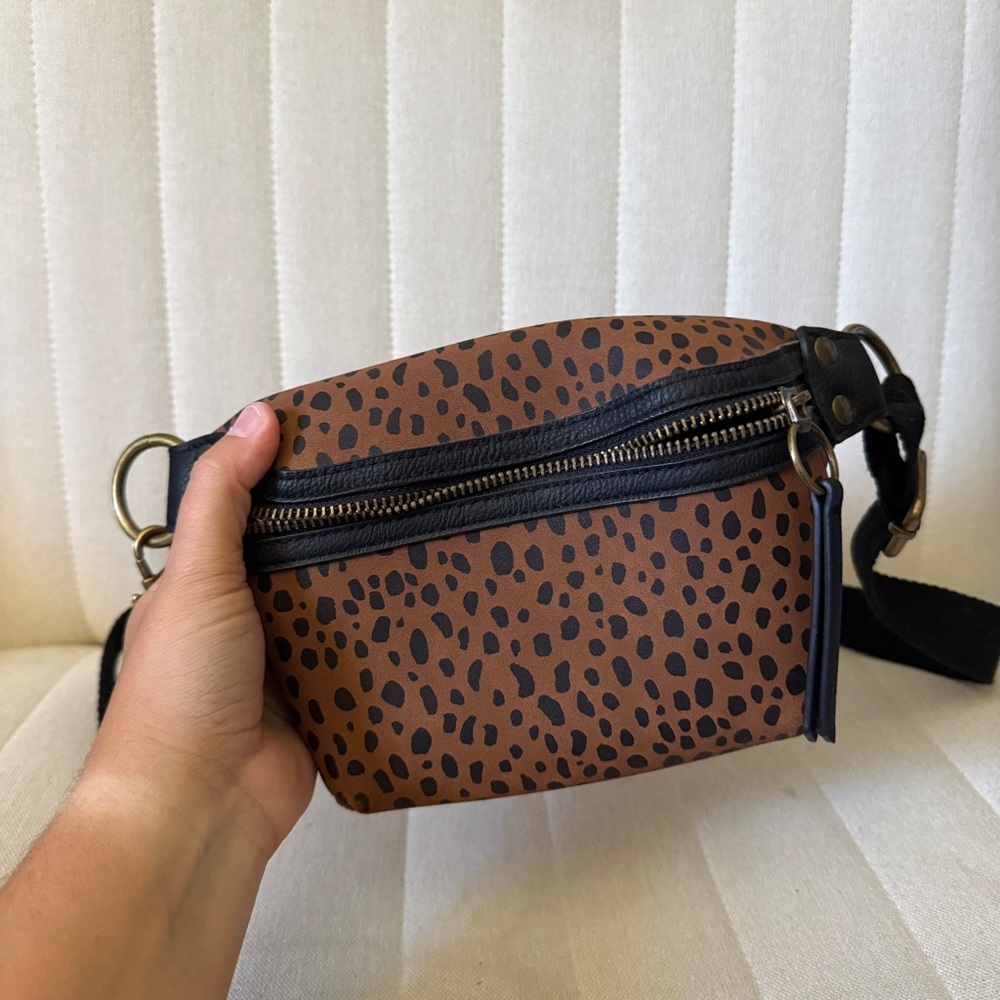 Universal Thread Pleather Leopard Print Brown Cro… - image 2